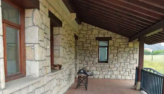 Desokupa en Larrabetzu - Bizkaia banda latina