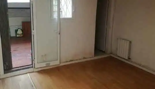 Desokupa Barcelona - Barrio de Sants narcopiso
